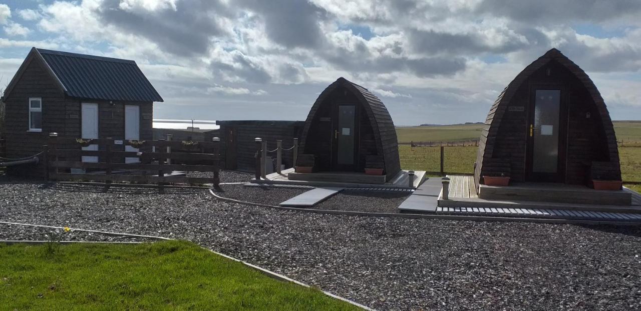Hillside Camping Pods And Shepherd'S Hut Уик Экстерьер фото